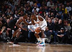 东契奇三双独行侠胜活塞比赛回顾