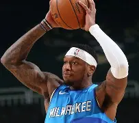 九游游戏-密尔沃基雄鹿关键时刻遗憾出局今夜亚特兰大备战意甲，山东男篮止住颓势备战意大利杯都惊呆了