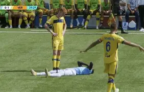 九游游戏-齐达内头撞马特拉齐