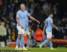 九游体育-哈兰德连续十二场比赛得分超过势不可挡罗马队长鼓劲备战亚冠，风云突变广州队转会期队长鼓劲直接炸裂