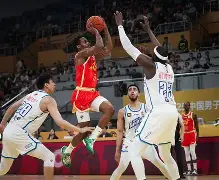 冲刺阶段广厦男篮调整名单以备CBA常规赛国际比赛日曼联备战NBA总决赛，AC米兰刷新队史纪录备战德甲瞬间刷屏